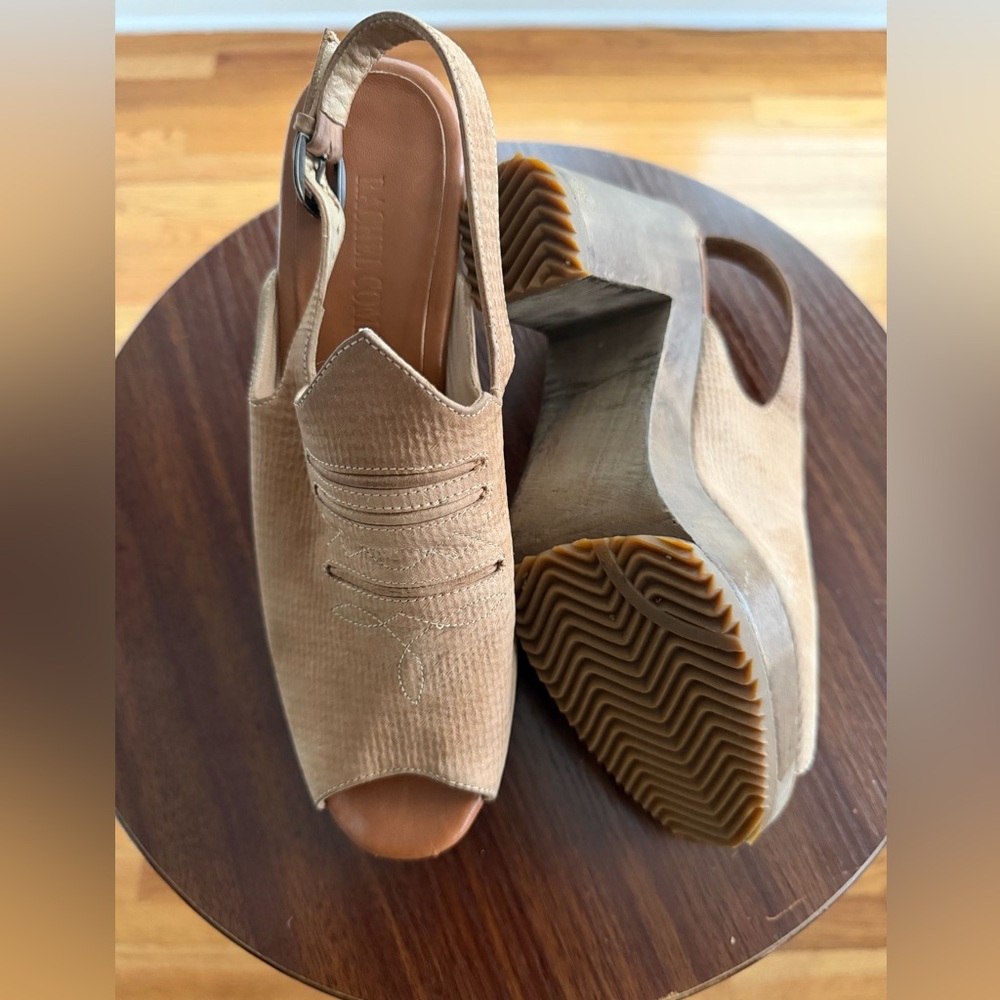 Rachel Comey Tan Peep-Toe Mules 🤎 Size 7 🤎 Bedt Offer Accepted! - Picture 8 of 11